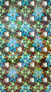 Kahverengi renkli çiçekler. Küçük çiçekte sevimli çiçek deseni var..