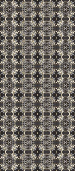 Klasik raster sarısı, kusursuz desen. Çiçek süsü kumaş deseni, cam, çiçek desenli metal kahverengi, bej ve gri renklerde altın elementler..