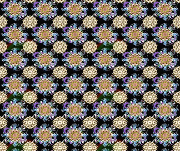 Raster illüstrasyonunda kusursuz çiçek deseni. Suluboya tarzında siyah ve nötr renkler üzerine çiçekler.