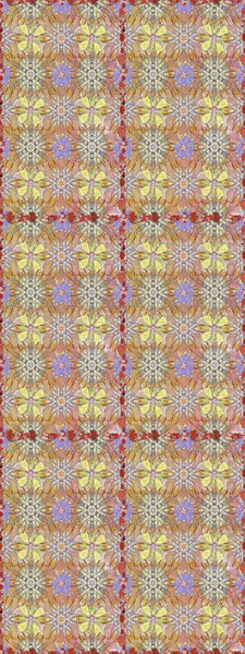 Tişörtsüz arka plan deseni. Çiçekler bej ve nötr renklerde. Tropik çiçekler.