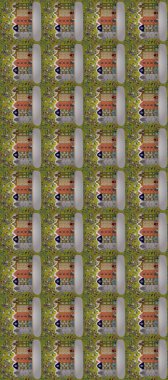 Kartpostallar, duvar kağıtları ya da tatil tasarımı için dekoratif, pürüzsüz desen. Şenlikli konfeti geçmişi olan eski Avrupa konak evlerinin renkli bir çizimi.