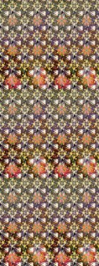 Renkli grunge, soyut arkaplanı kolonya ve bej çiçekleriyle süslüyor. Nakış desenli çiçek deseni. İzler, kumaş, duvar kağıtları, tekstil için raster dokusu.