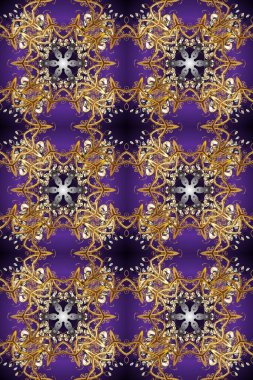 Klasik raster şablonu. Mor, kahverengi, bej ve altın desenli. Tekrarlayan ögelerle kusursuz soyut arkaplan.