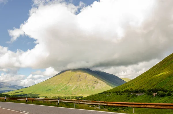 Montanhas Verdes Ilha Skye Escócia — Fotografia de Stock