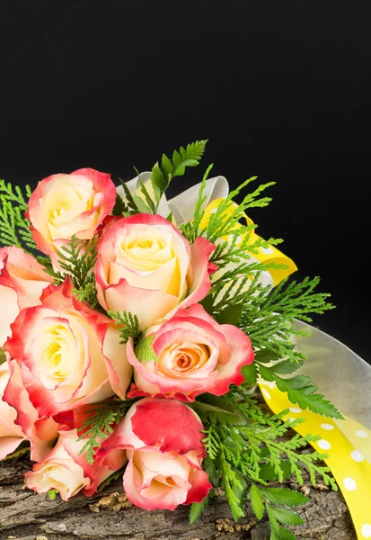 Wedding bouquet of roses — Stock Photo, Image