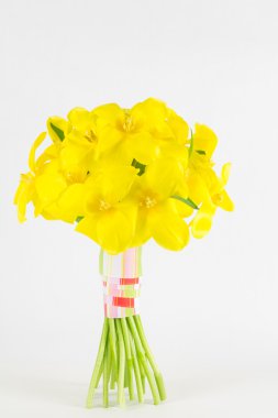 Sarı Lale bağlı el düzenleme