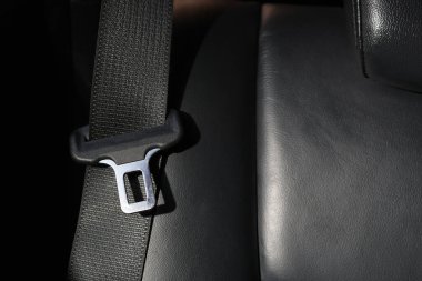 Fasten your seatbelt before driving to prevent accidents