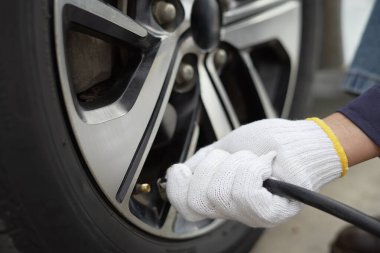 Inflate your car tires to save fuel before traveling.	