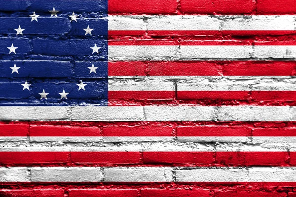 Bandera Betsy Ross, pintada en la pared de ladrillo — Foto de Stock