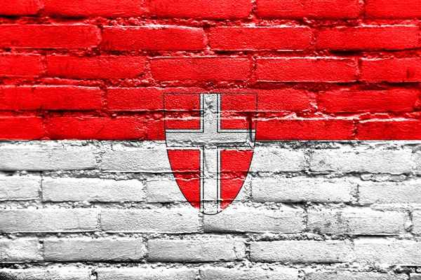 Flag of Vienna State, painted on brick wall — Stock Photo, Image