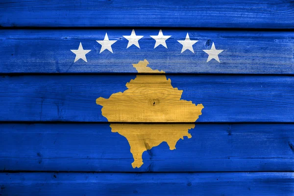 Bandera de Kosovo, pintada sobre fondo de madera vieja —  Fotos de Stock