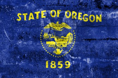 Oregon State, kirli duvara boyalı bayrağı. Vintage ve eski bakmak