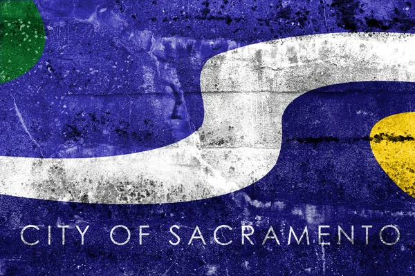 Flaga z Sacramento, California, malowane na brudne ściany. — Zdjęcie stockowe