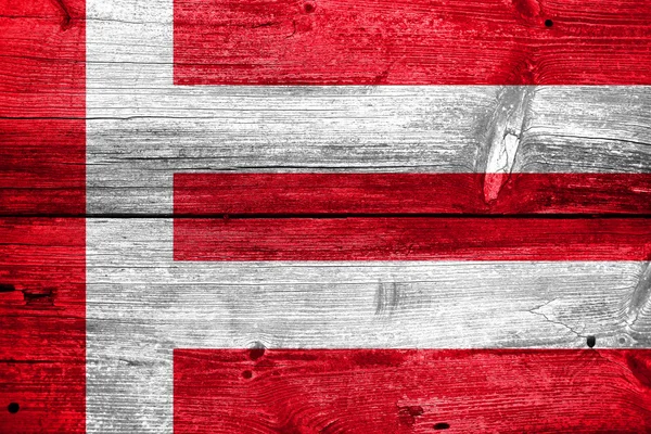 오래 된 나무 판자 배경에 그려진 아인트호벤의 국기 — 스톡 사진