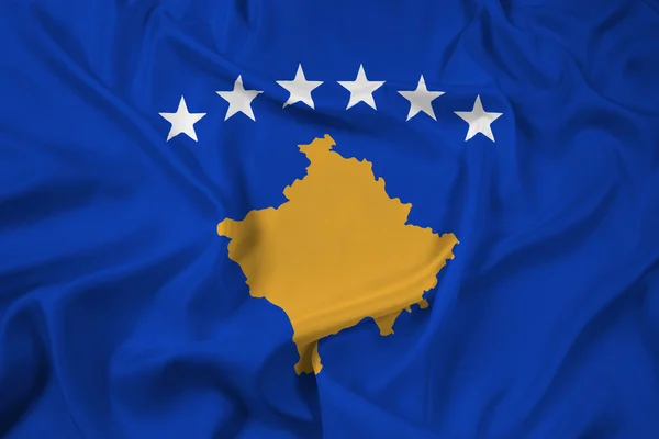 Agitant le drapeau de kosovo — Photo