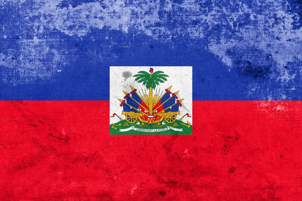 Flagga Haiti med vapen, med en vintage och gamla ser — Stockfoto