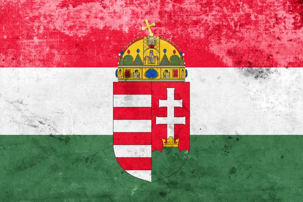 Прапор Угорщини з Герб, з урожай і старі подивитися — стокове фото