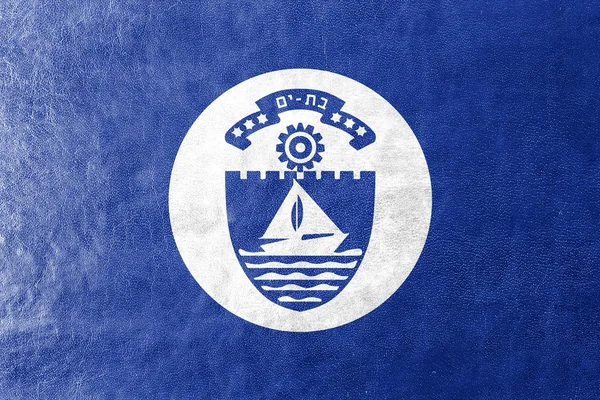 Vlag van Bat Yam, Israël, geschilderd op leder texture — Stockfoto