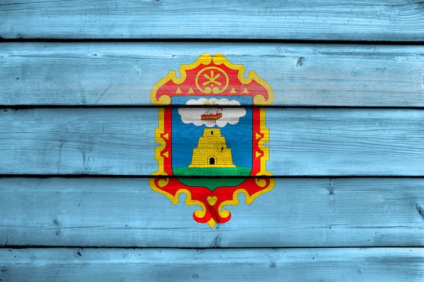 Флаг Аякучо, Перу, раскрашенный на старом деревянном фоне — стоковое фото