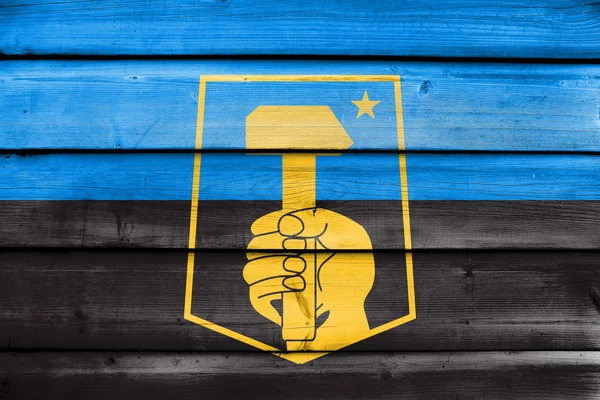 Флаг Донецка, Украина, раскрашенный на старом деревянном фоне — стоковое фото
