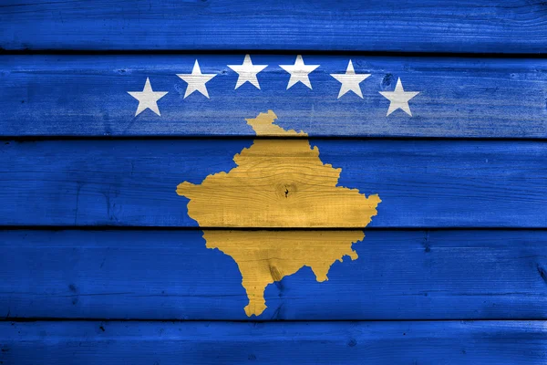 Bandera de Kosovo, pintada sobre fondo de madera vieja —  Fotos de Stock