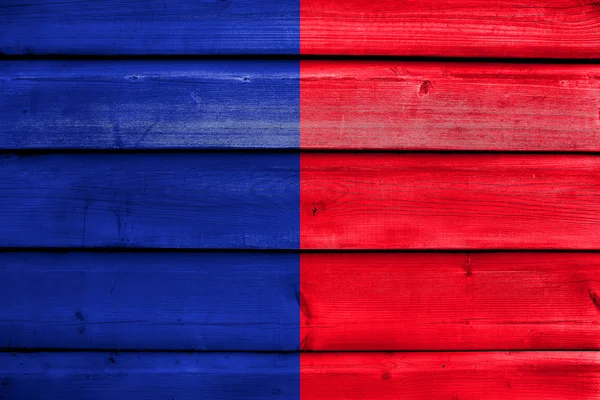 Флаг Парижа, Франция, расписанный на старом деревянном фоне — стоковое фото