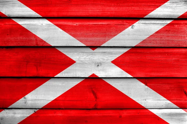 Bandeira de Zabbar, Malta, pintada sobre fundo velho prancha de madeira — Fotografia de Stock