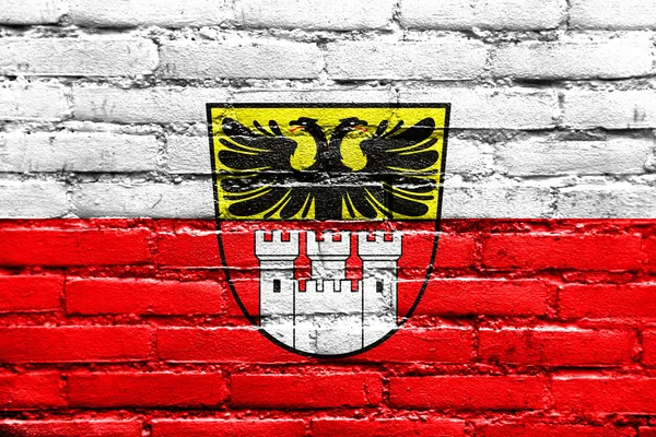 Flaga Duisburg, Niemcy, malowane na ceglany mur — Zdjęcie stockowe