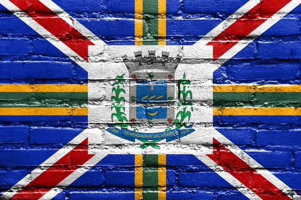 Vlajka Governador Valadares, stát Minas Gerais, Brazílie — Stock fotografie