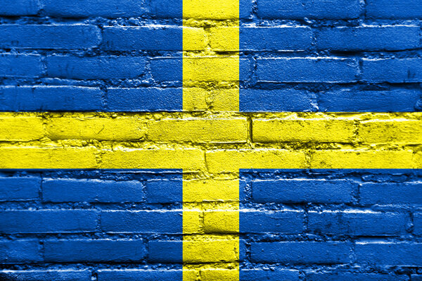 Флаг Вероны, Италия, расписанный на кирпичной стене
