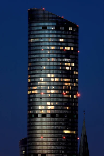 Wroclaw Polónia Abril 2021 Sky Tower Edifício Residencial Mais Alto — Fotografia de Stock