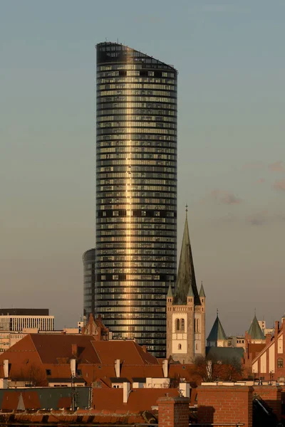 Wroclaw Polonia Aprile 2021 Sky Tower Edificio Residenziale Più Alto — Foto Stock