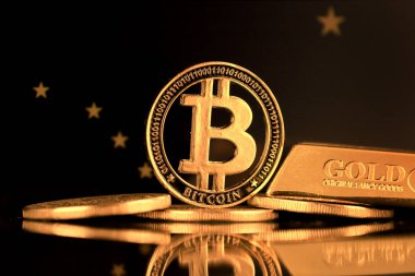 Bitcoin, Gold Bar ve Alaska State Flag 'in fiziksel versiyonu.