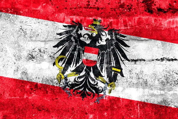 奥地利国旗 grunge 墙上绘 — 图库照片