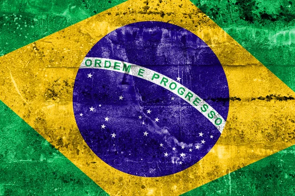 Brasilianische Flagge an Grunge-Wand gemalt — Stockfoto