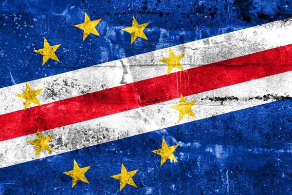 Cabo Verde Bandeira pintada na parede grunge — Fotografia de Stock