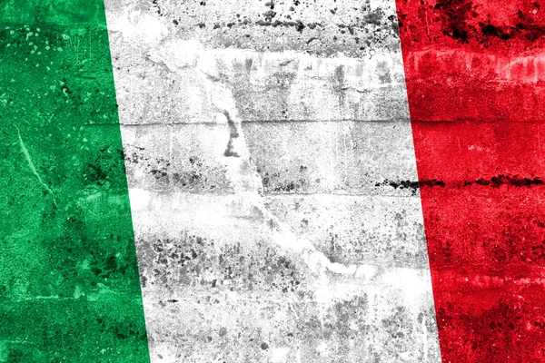 Italien-Flagge auf Grunge-Wand gemalt — Stockfoto