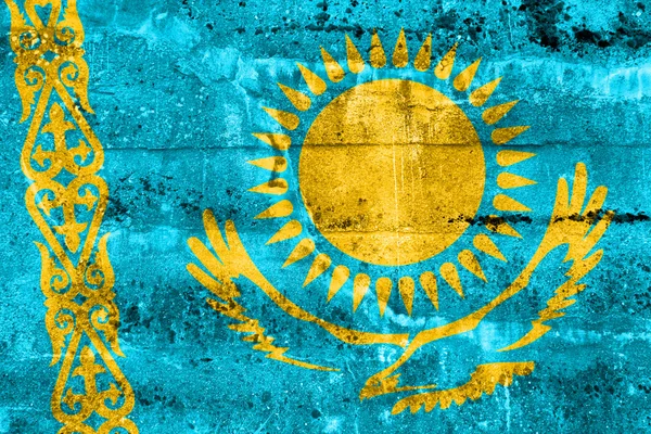 Grunge duvara boyalı Kazakistan bayrağı — Stok fotoğraf