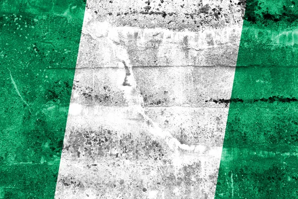 Bandera de Nigeria pintada en pared grunge —  Fotos de Stock