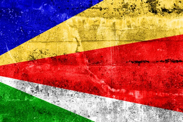 Seychellen-Flagge an Grunge-Wand gemalt — Stockfoto