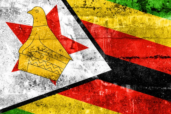 Zimbabwe-Flagge auf Grunge-Wand gemalt — Stockfoto