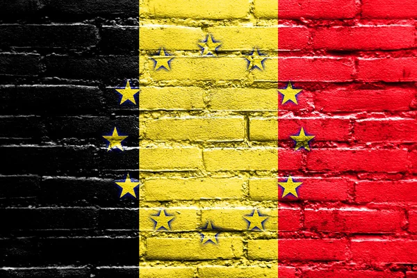 Belgien och Europeiska unionens flagga målade på tegelvägg — Stockfoto