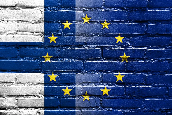 Finland en de Europese Unie vlag geschilderd op de muur — Stockfoto