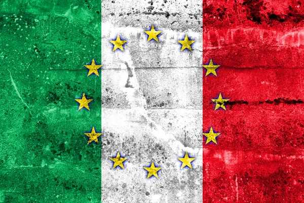 Italia e Unione Europea Bandiera dipinta su parete grunge — Foto Stock