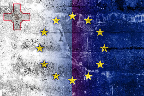 Malte et Union européenne Drapeau peint sur un mur de grunge — Photo