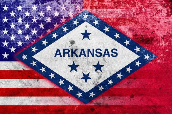 VS en Arkansas-vlag met een vintage en oude kijken — Stockfoto