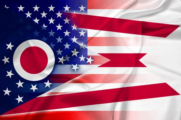 Mává Usa a Ohio státu vlajky — Stock fotografie