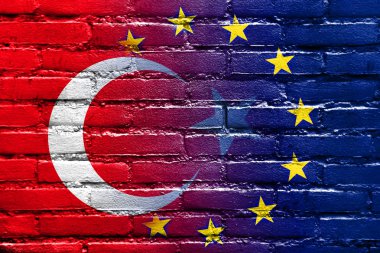 Turkije en de Europese Unie vlag geschilderd op de muur