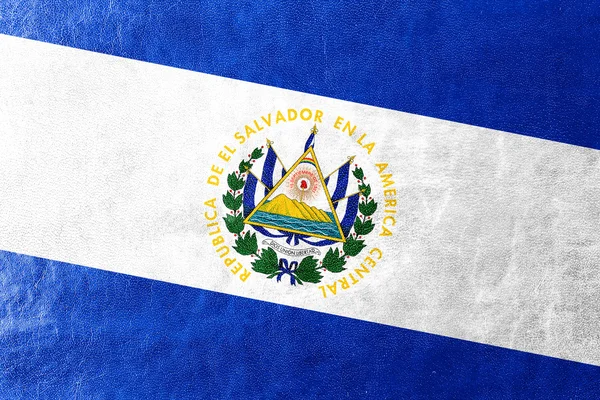 El Salvador Bandeira pintada sobre textura de couro — Fotografia de Stock