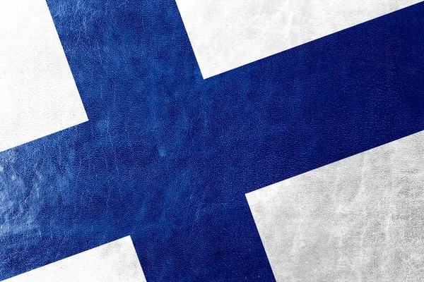 Bandera de Finlandia pintada sobre textura de cuero — Foto de Stock